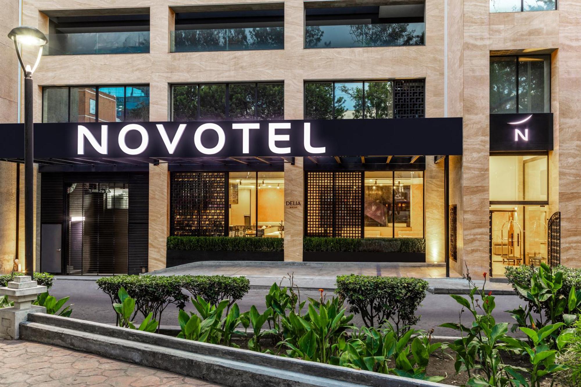 Novotel Mexico City Centro Historico Bagian luar foto